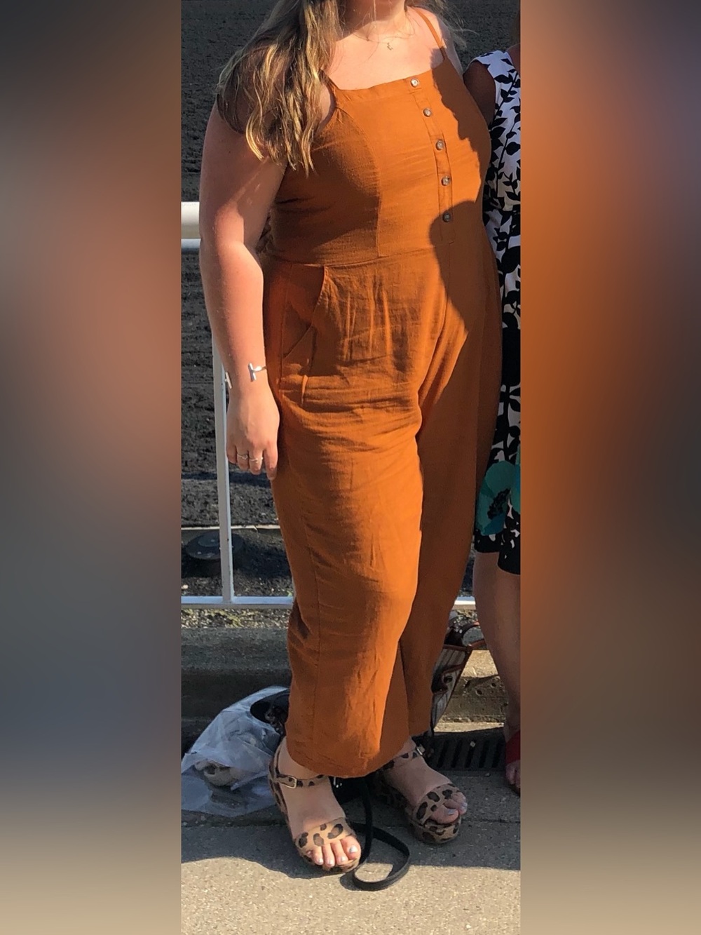 Old Navy Women's Rust Button-Front Wide-Leg Jumpsuit - Picture 5 of 9